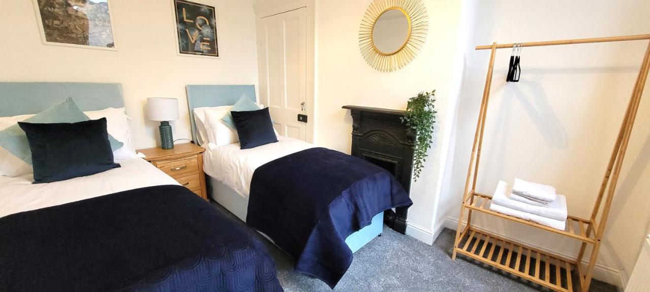 Hartoft St - 2 Bed Near River York Extérieur photo