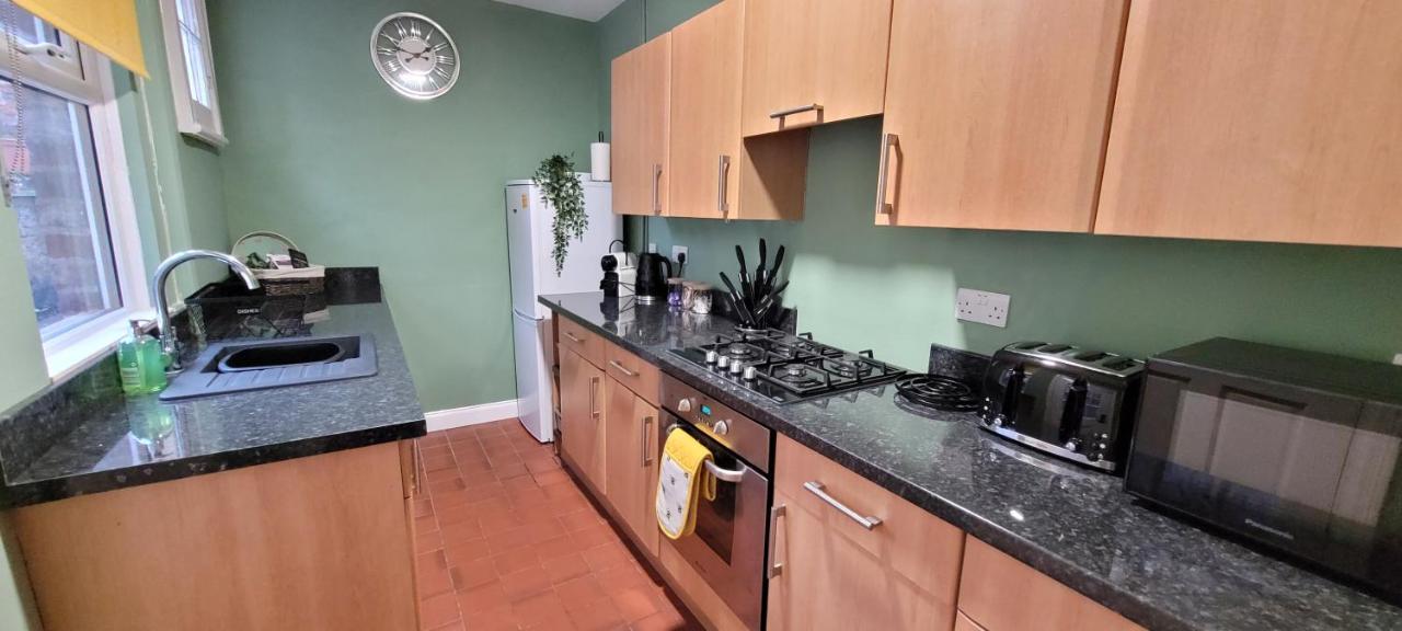 Hartoft St - 2 Bed Near River York Extérieur photo